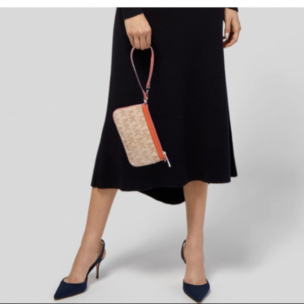 Michael Kors wristlet